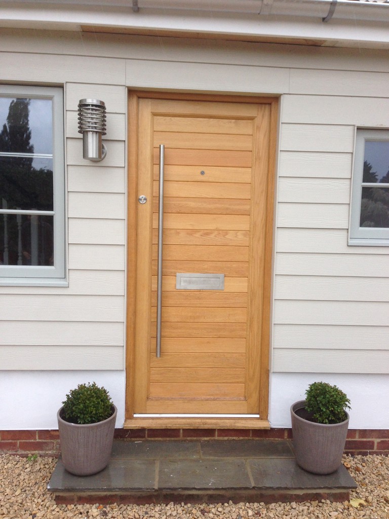 Oak Front Door stunning hardware